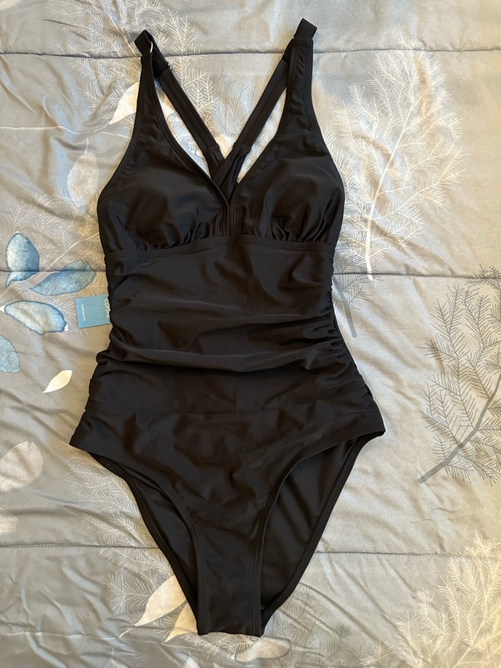 NWTS Cupshe Black V-Neck Ruched One-Piece Swimsuit Sz S